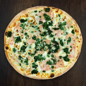 Čerstvá pizza Fantasia z kvalitních surovin: italské těsto, smetana, mozzarella, špenát, šunka, niva. | Pizza NuPoo Malešice